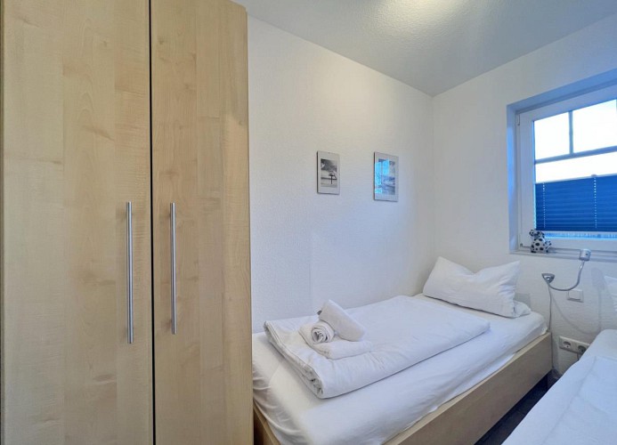 2. Schlafzimmer