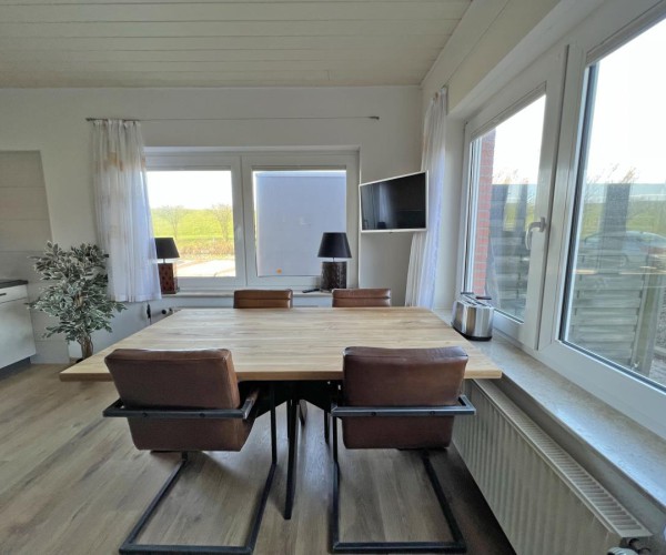 Wohn- Esszimmer mit Küche